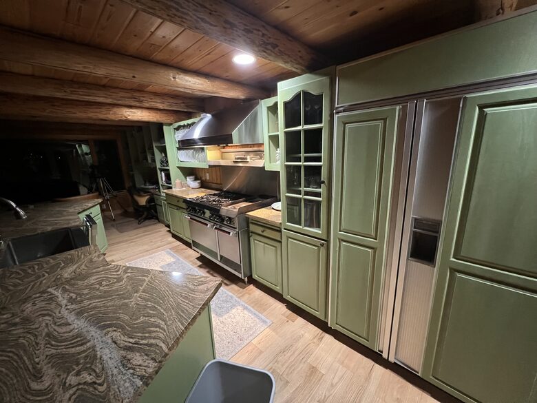 Belfair Waterfront Beach Lodge - Belfair, Washington