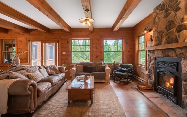 Waterfront Cabin Minutes to Mont Tremblant Ski Resort - Lac-Supérieur, Canada