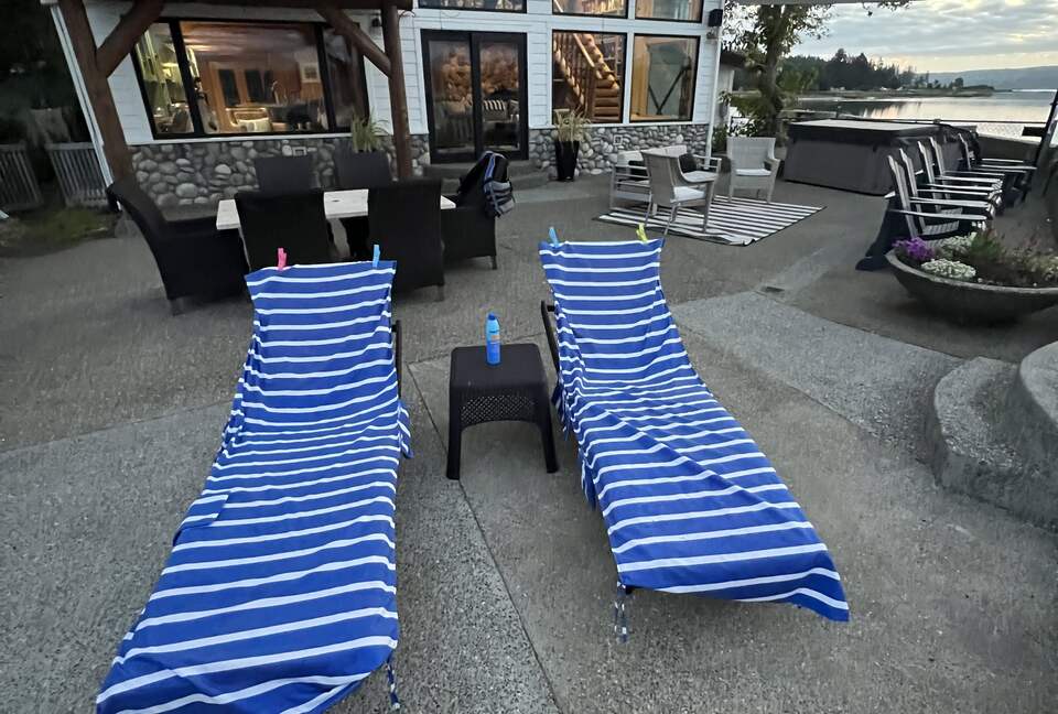 Belfair Waterfront Beach Lodge - Belfair, Washington