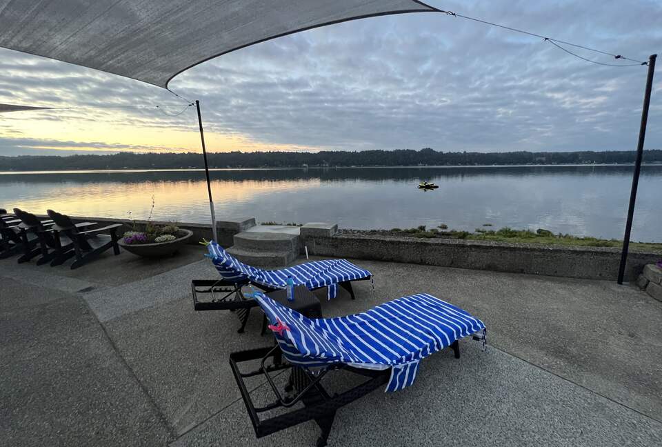 Belfair Waterfront Beach Lodge - Belfair, Washington