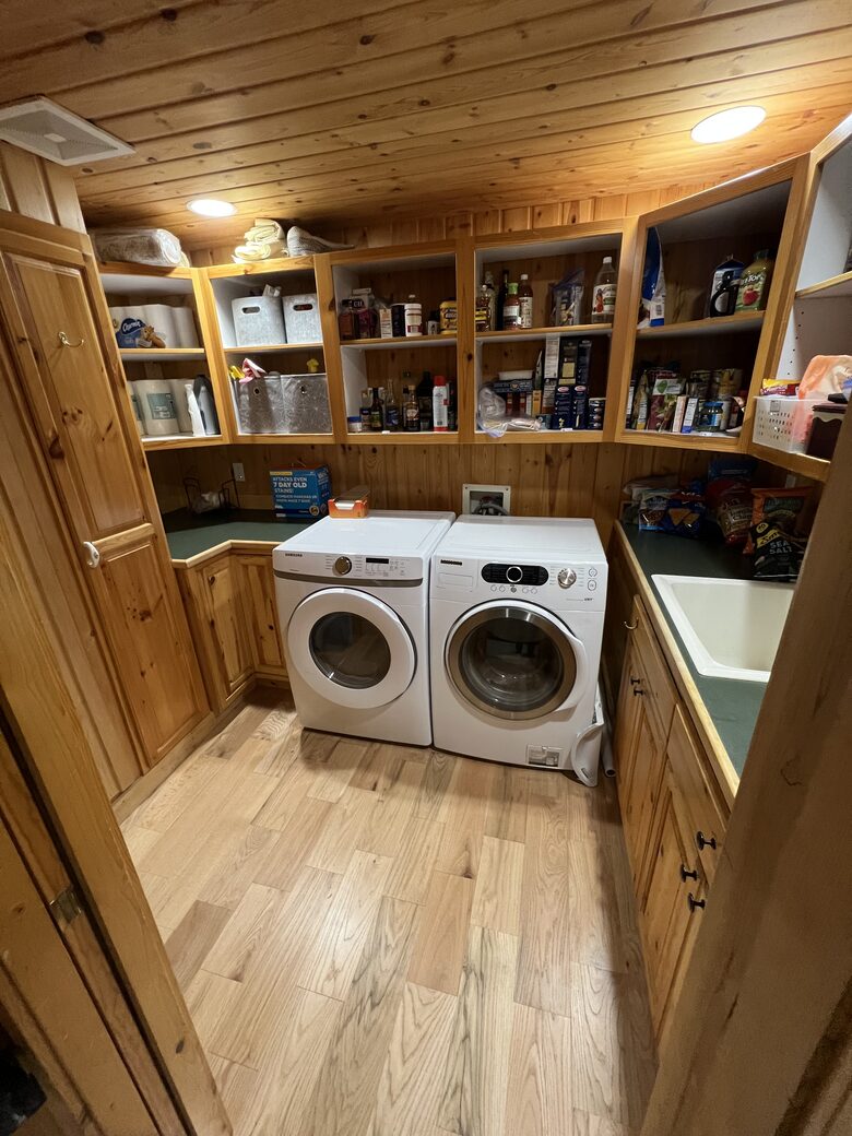 Belfair Waterfront Beach Lodge - Belfair, Washington