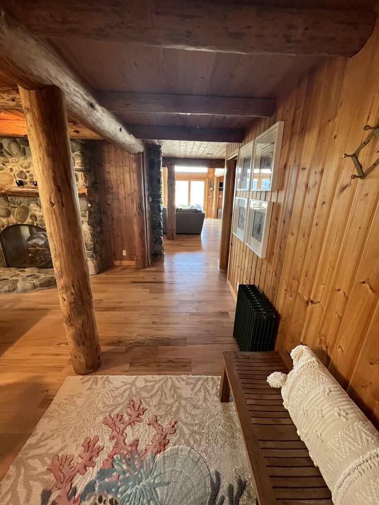 Belfair Waterfront Beach Lodge - Belfair, Washington