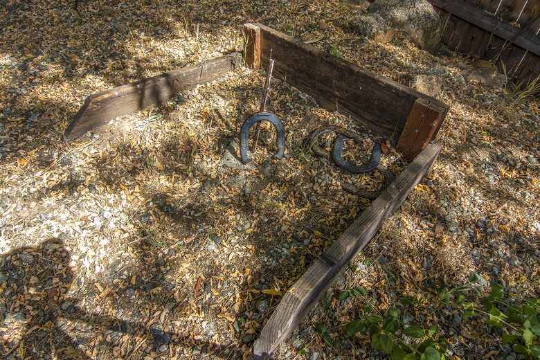 Goldfinch Lodge + Hot Tub - Idyllwild-Pine Cove, California