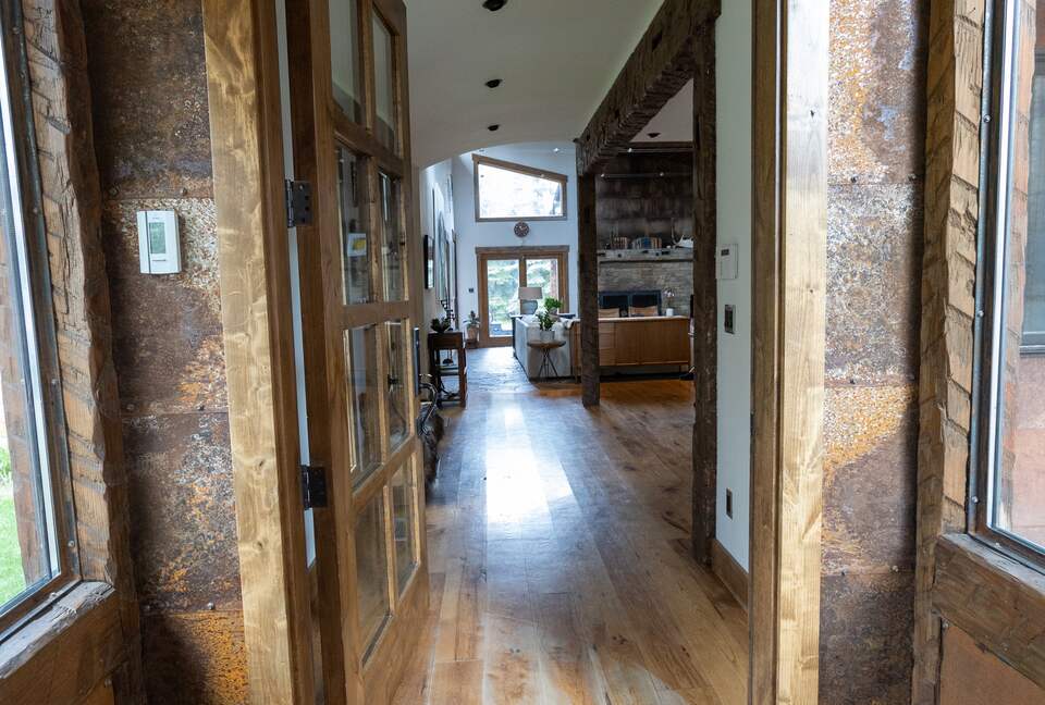 The Aspens Luxury Home - Close to Jackson Hole and Yellowstone South Entrance! - Wilson, Wyoming