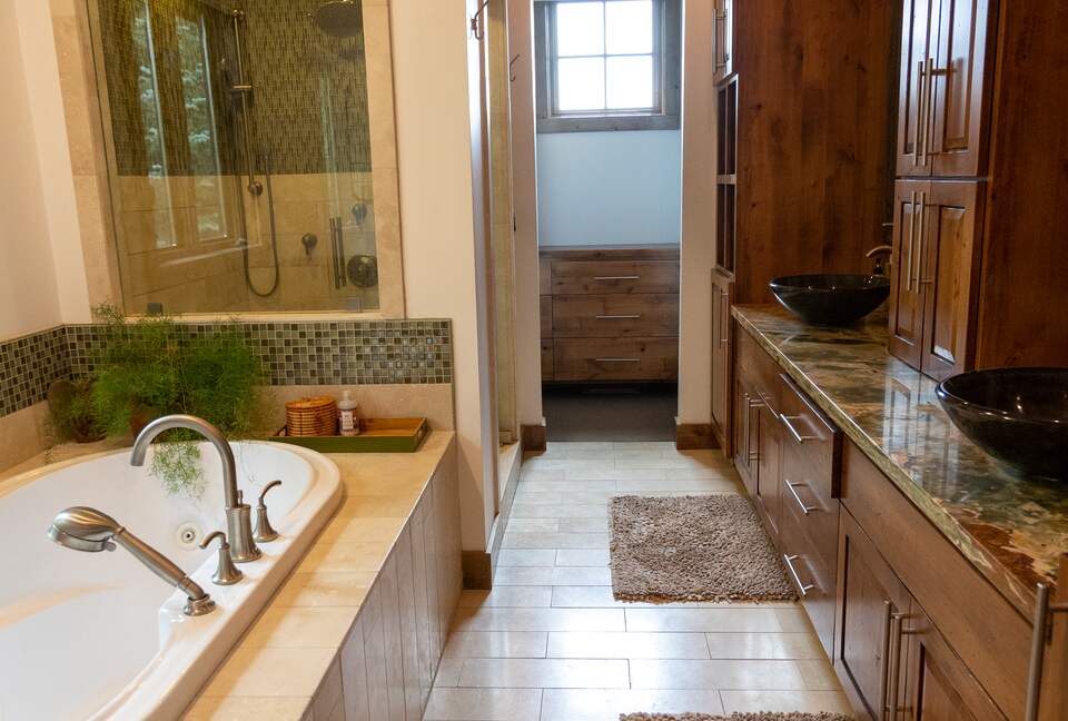 The Aspens Luxury Home - Close to Jackson Hole and Yellowstone South Entrance! - Wilson, Wyoming