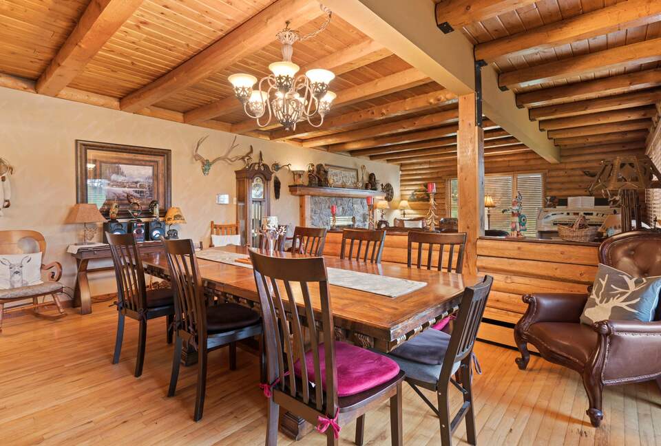 Buckhorn Exchange Ranch Lux Log Home in Foothills - Golden, Colorado