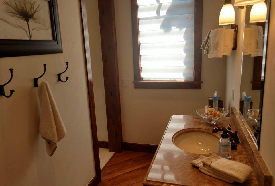 SECOND FLOOR GUEST BATHROOM