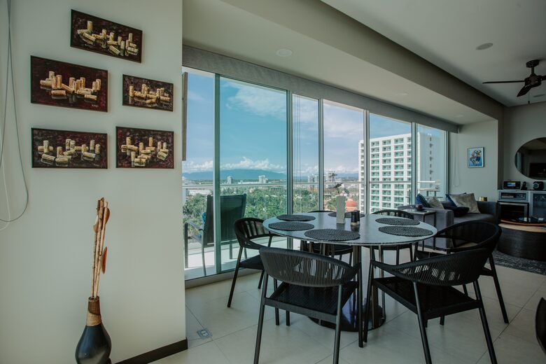 If you like art - paintings by unique artists