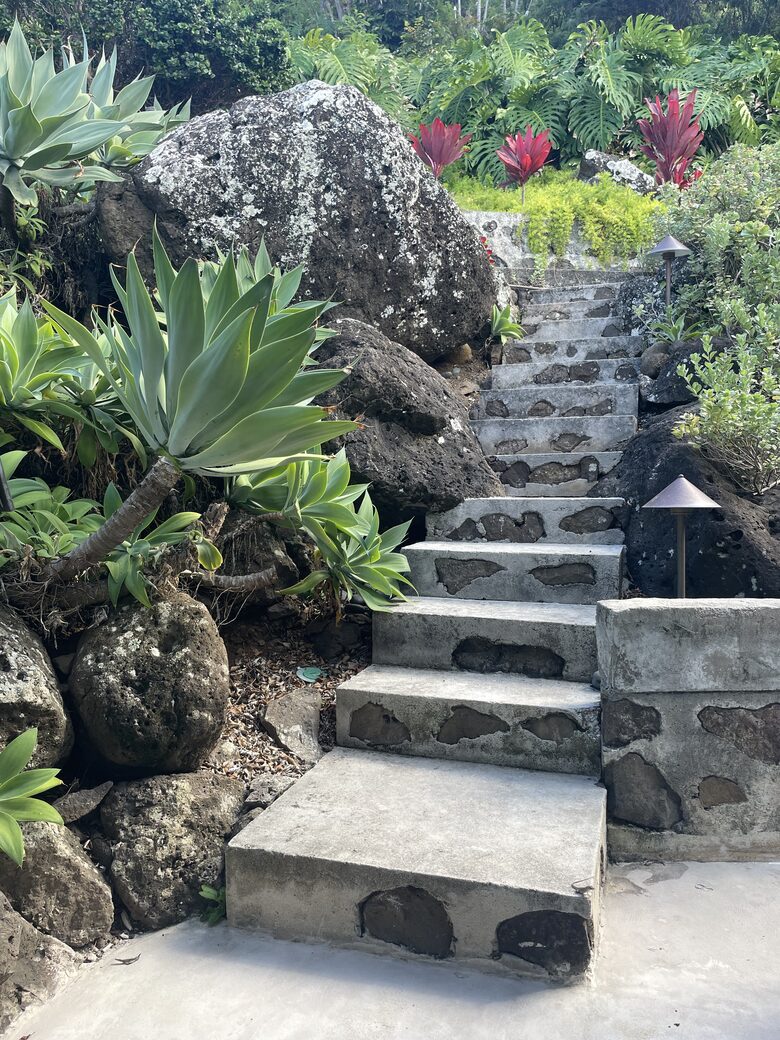 Sweeping Postcard Views of the Mokulua Islands - Kailua, Hawaii