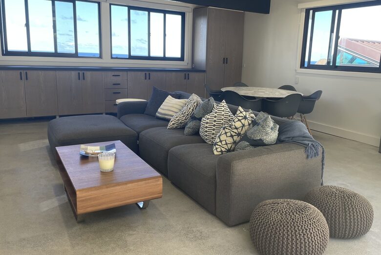 Sweeping Postcard Views of the Mokulua Islands - Kailua, Hawaii