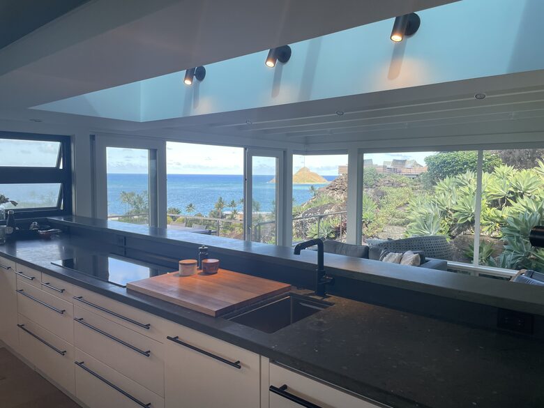 Sweeping Postcard Views of the Mokulua Islands - Kailua, Hawaii