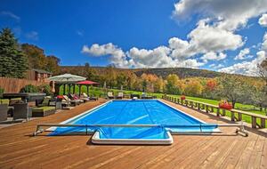 Catskill Ski Mountain Retreat with a Private Pool - Arkville, New York