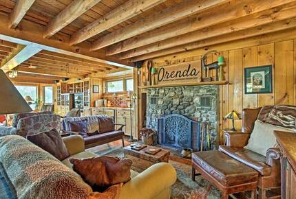 Catskill Ski Mountain Retreat with a Private Pool - Arkville, New York