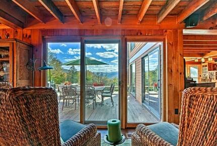 Catskill Ski Mountain Retreat with a Private Pool - Arkville, New York