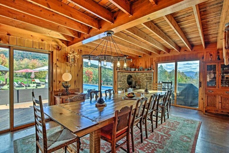 Catskill Ski Mountain Retreat with a Private Pool - Arkville, New York