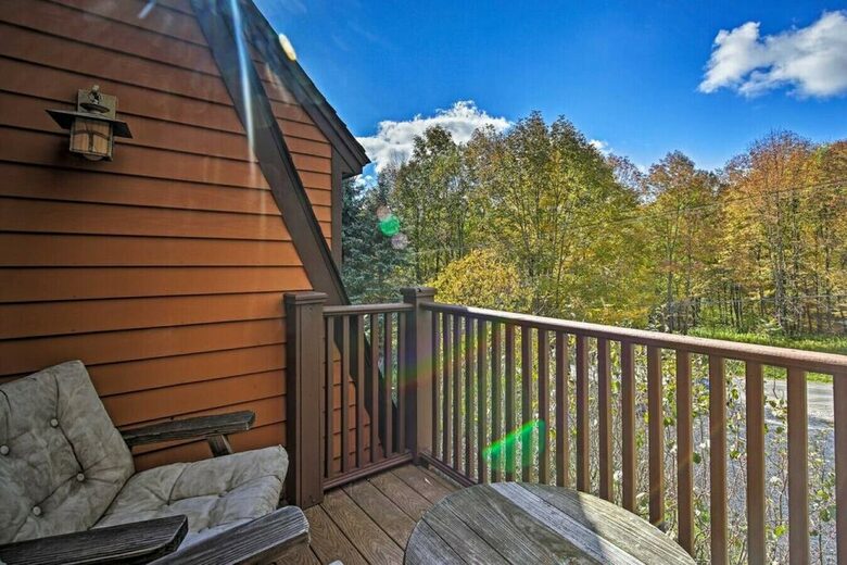 Catskill Ski Mountain Retreat with a Private Pool - Arkville, New York