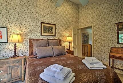 Catskill Ski Mountain Retreat with a Private Pool - Arkville, New York