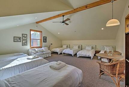 Catskill Ski Mountain Retreat with a Private Pool - Arkville, New York