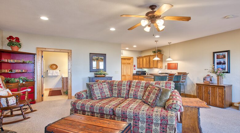 Wings of Dawn Smoky Mountain Retreat - Maggie Valley, North Carolina