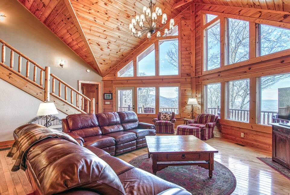 Wings of Dawn Smoky Mountain Retreat - Maggie Valley, North Carolina