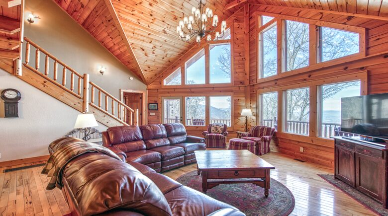 Wings of Dawn Smoky Mountain Retreat - Maggie Valley, North Carolina