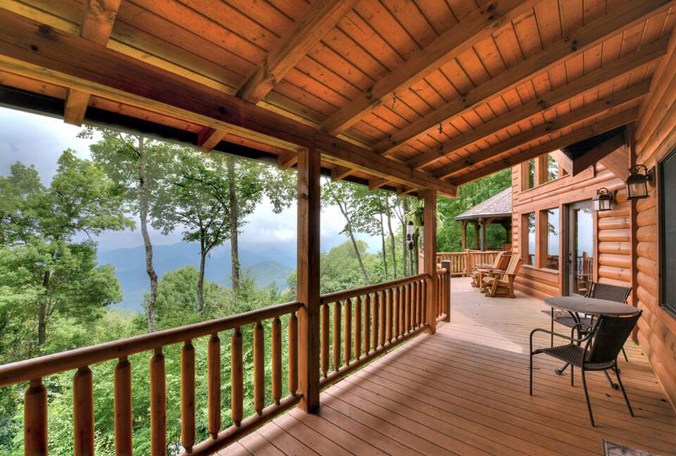 Wings of Dawn Smoky Mountain Retreat - Maggie Valley, North Carolina