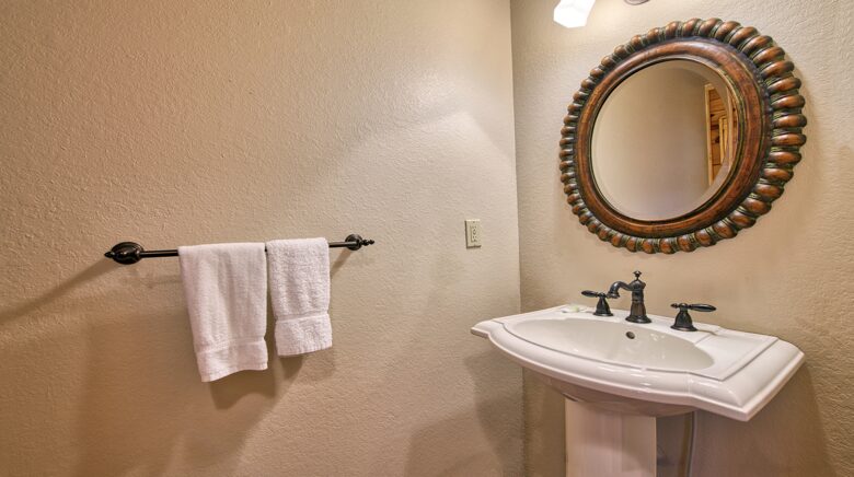 Wings of Dawn Smoky Mountain Retreat - Maggie Valley, North Carolina