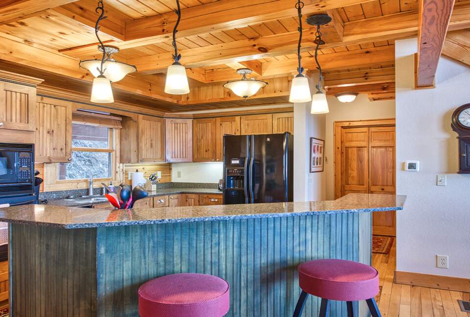 Wings of Dawn Smoky Mountain Retreat - Maggie Valley, North Carolina