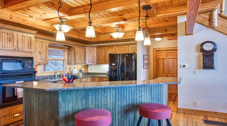 Wings of Dawn Smoky Mountain Retreat - Maggie Valley, North Carolina