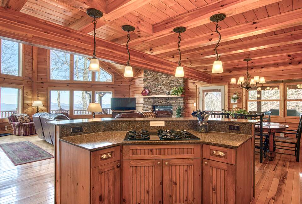 Wings of Dawn Smoky Mountain Retreat - Maggie Valley, North Carolina