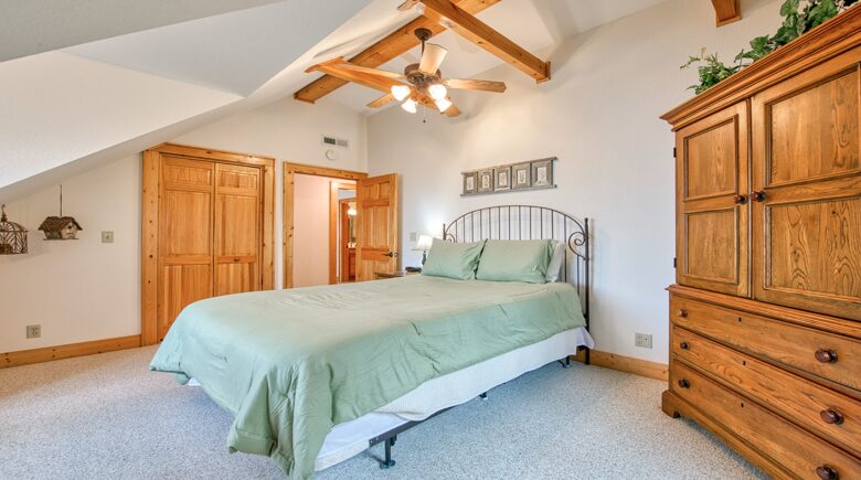 Wings of Dawn Smoky Mountain Retreat - Maggie Valley, North Carolina