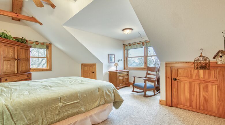 Wings of Dawn Smoky Mountain Retreat - Maggie Valley, North Carolina