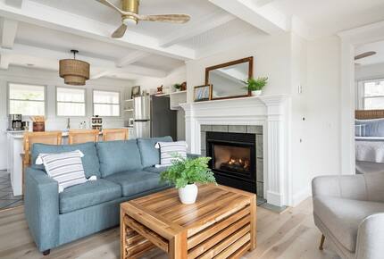 After Dune Delight Luxe Cottage - Glen Arbor, Michigan