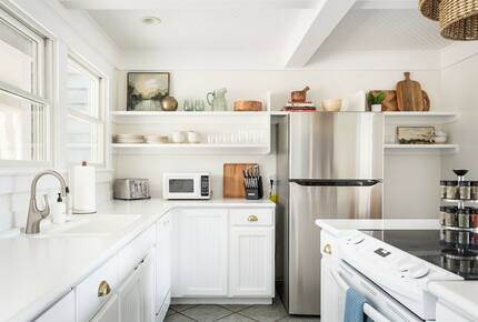 After Dune Delight Luxe Cottage - Glen Arbor, Michigan