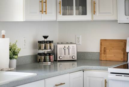 After Dune Delight Luxe Cottage - Glen Arbor, Michigan