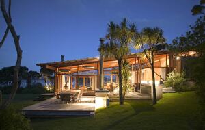 Moturua Private Island (R) - Bay of Islands, New Zealand