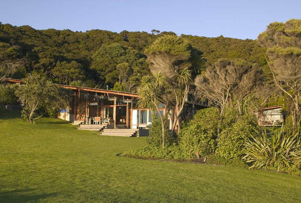 Moturua Private Island (R) - Bay of Islands, New Zealand