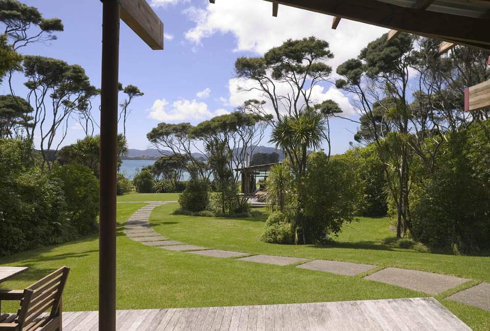 Moturua Private Island (R) - Bay of Islands, New Zealand