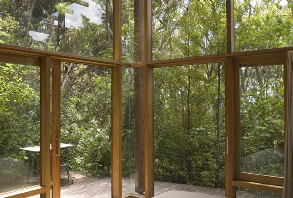 Moturua Private Island (R) - Bay of Islands, New Zealand