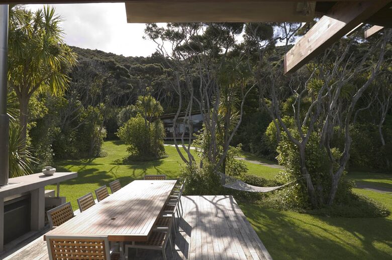 Moturua Private Island (R) - Bay of Islands, New Zealand