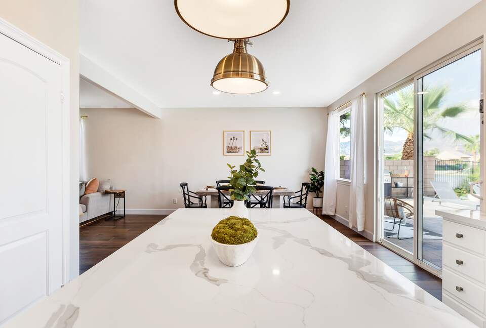 Tramonto Sul Lago Amazing Lakeside Home - Indio, California