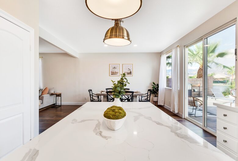 Tramonto Sul Lago Amazing Lakeside Home - Indio, California