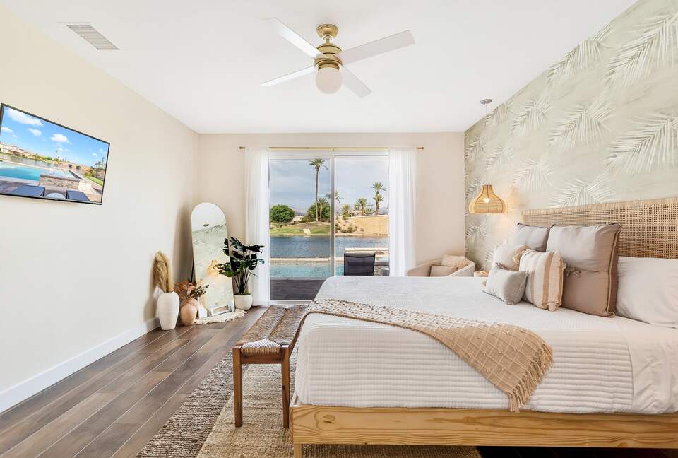 Tramonto Sul Lago Amazing Lakeside Home - Indio, California