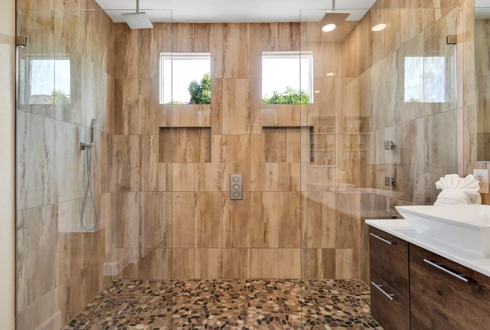 Tramonto Sul Lago Amazing Lakeside Home - Indio, California