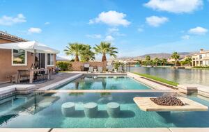 Tramonto Sul Lago Amazing Lakeside Home - Indio, California