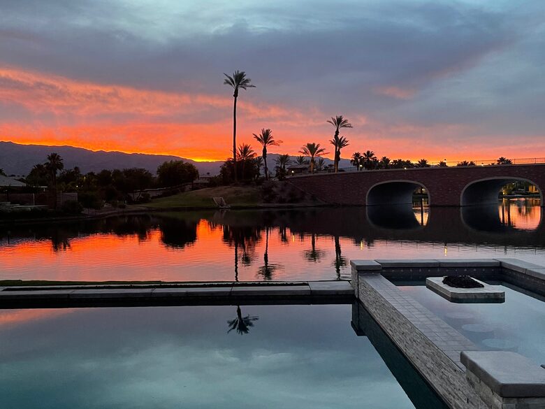 Tramonto Sul Lago Amazing Lakeside Home - Indio, California