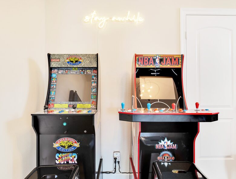 Tramonto Sul Lago Amazing Lakeside Home - Indio, California