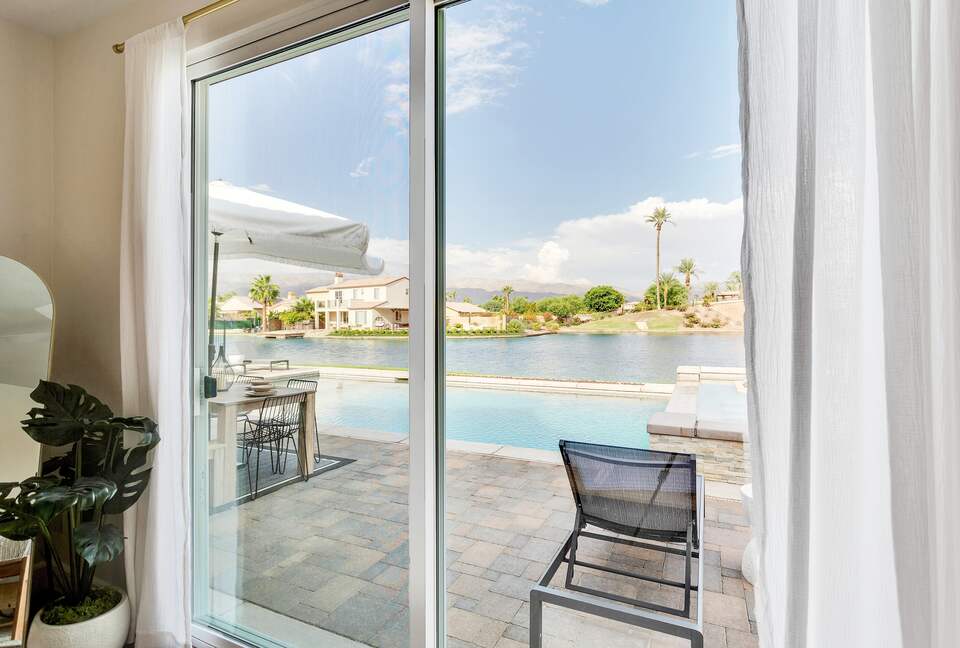 Tramonto Sul Lago Amazing Lakeside Home - Indio, California