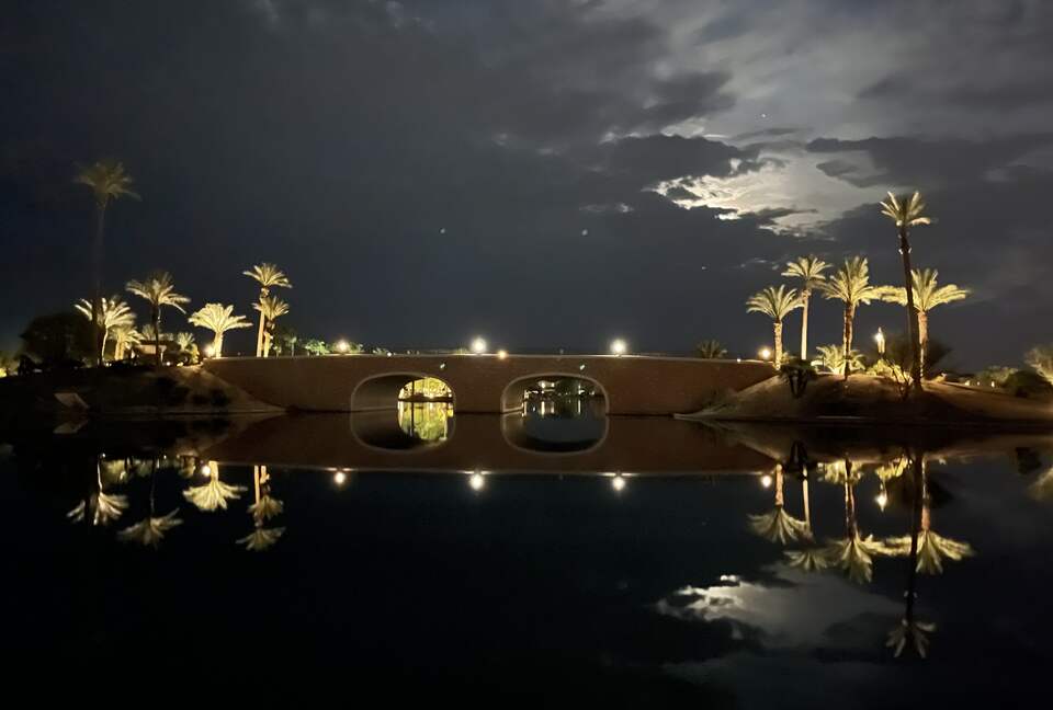 Tramonto Sul Lago Amazing Lakeside Home - Indio, California