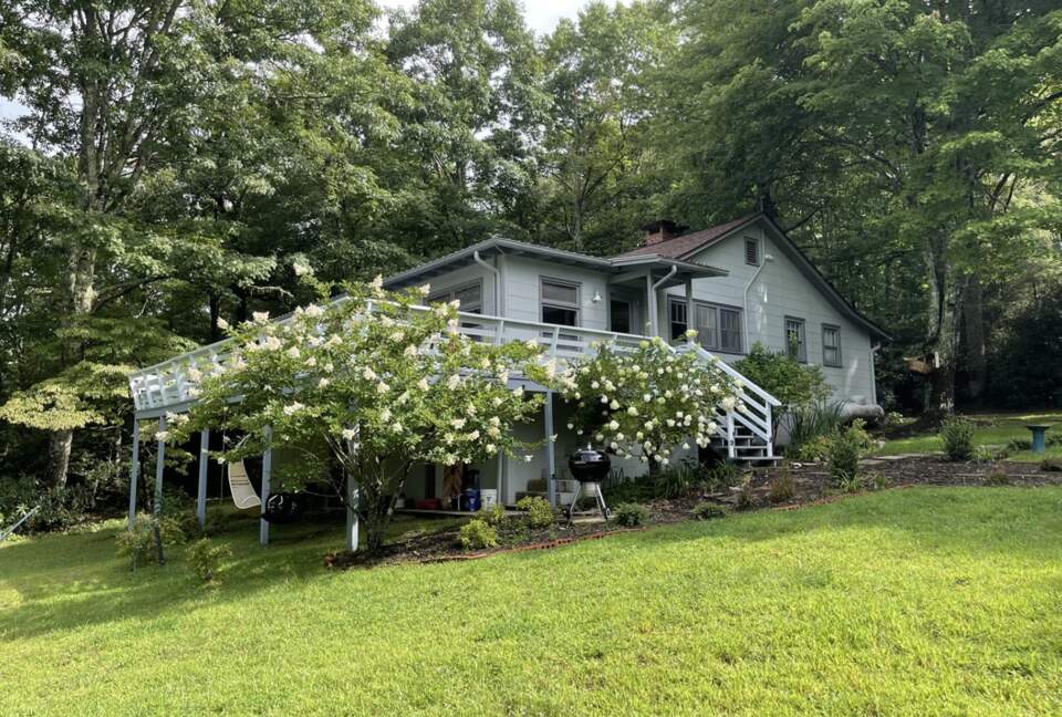 Highlands Hideaway - Highlands, North Carolina
